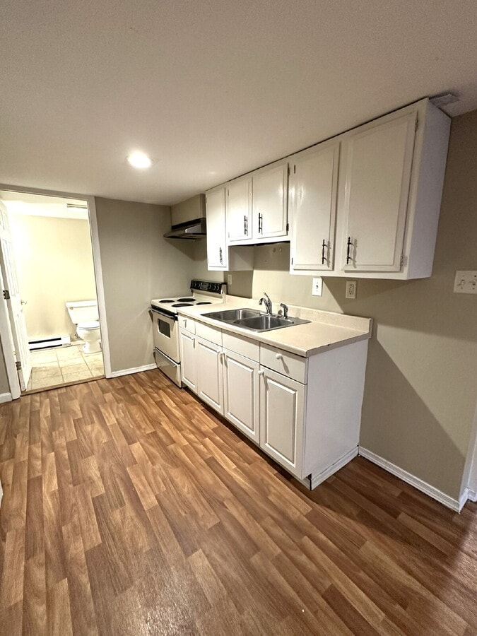 Photo - Basement Apartment in Manchester Unit B