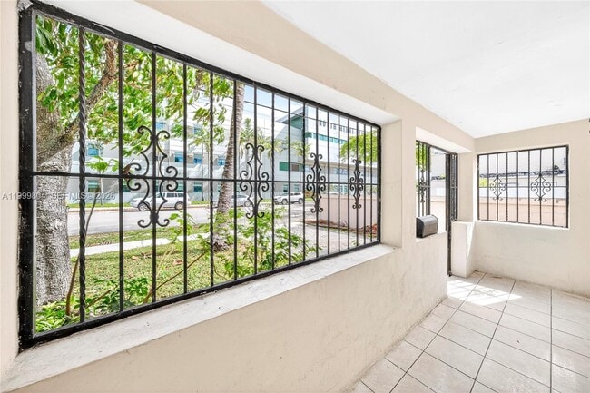 Photo - 762 NE 131st St Unidad 762