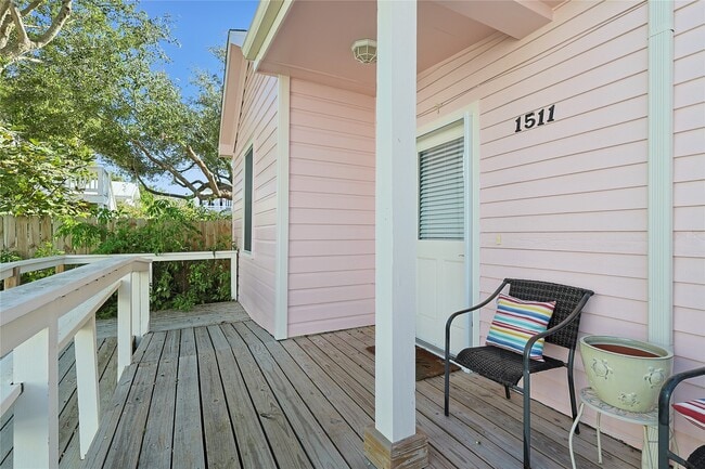 Photo - 1511 Church St