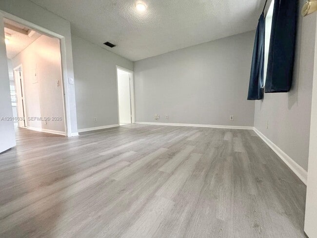 Building Photo - 10947 NW 45th St