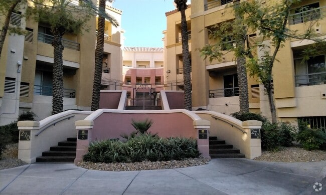 Building Photo - 270 E Flamingo Rd Rental