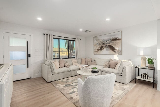 1238 N 78th St Unidad SI ID1558656P