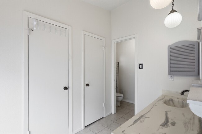 Photo - 17211 Camberwell Green Ln