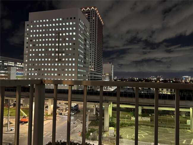 Building Photo - 850 N Miami Ave Unit W-805