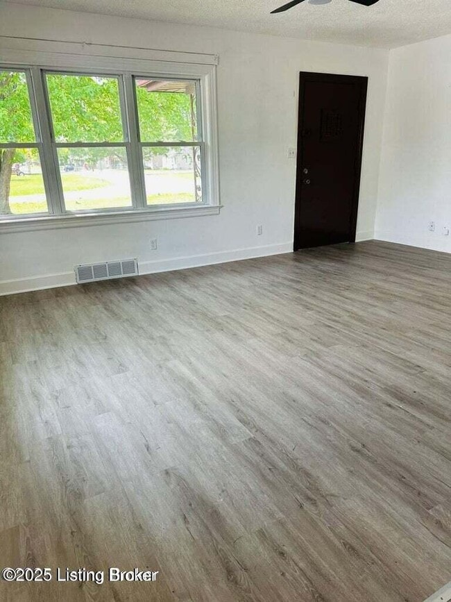 Photo - 4105 North Ln