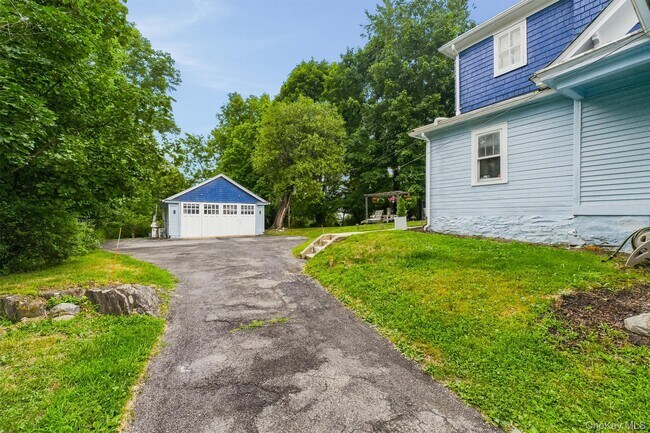 Photo - 108 Hooker Ave