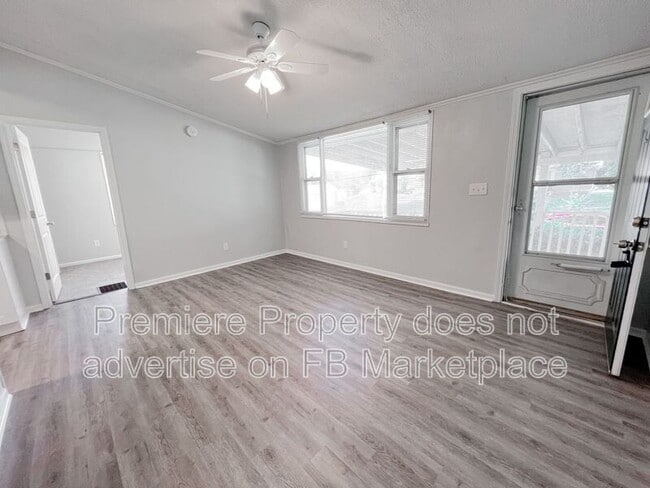 Photo - 1220 S Delaware