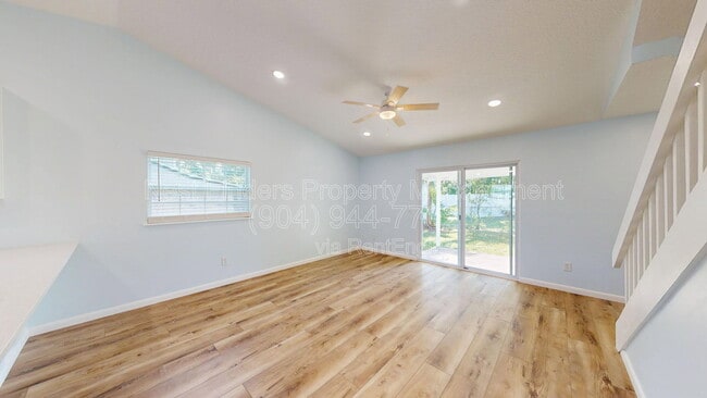 Photo - 450 Aquatic Dr