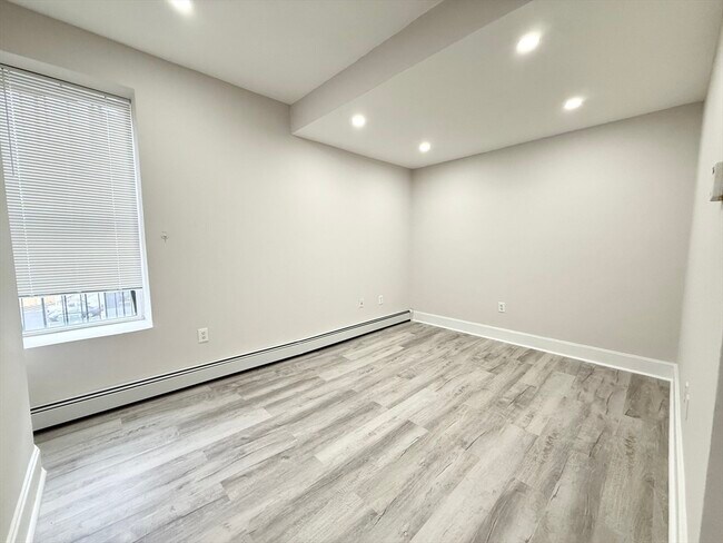 Photo - 15 Ruggles St Unit 6