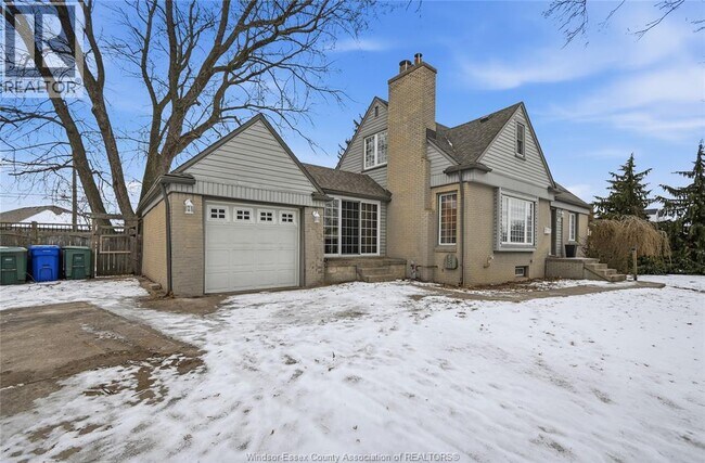 Photo - 2569 Norman Rd