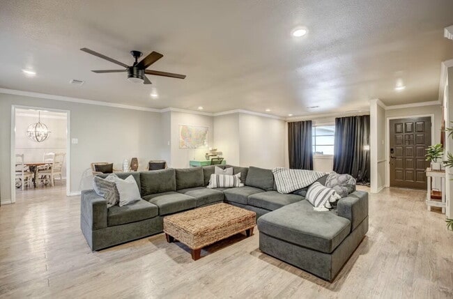 Photo - Spacious 3/2/2 with All Appliances Included