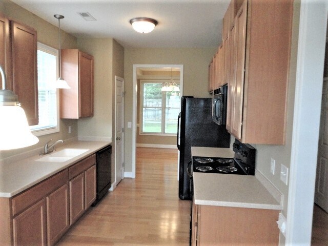 Photo - 7167 Orchard Knob Dr