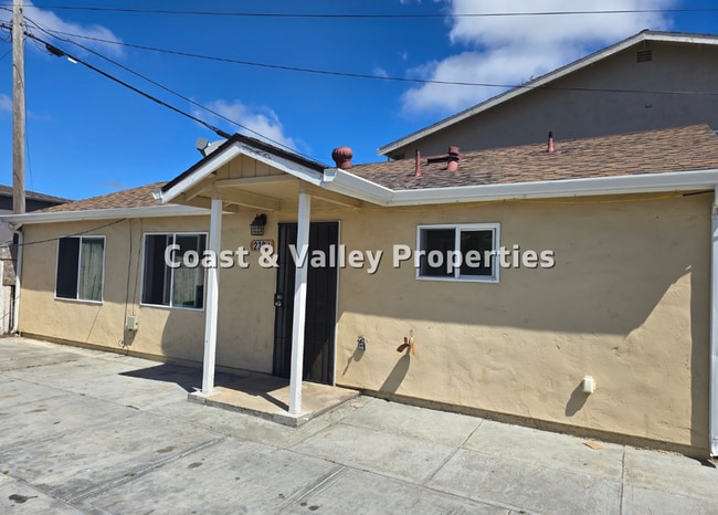Building Photo - 230 California St Unit 230 California St.  A