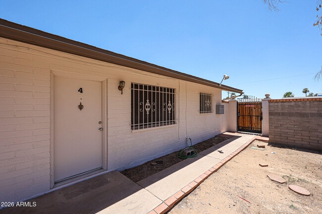 Photo - 2226 W Heatherbrae Dr Unit Apt 4