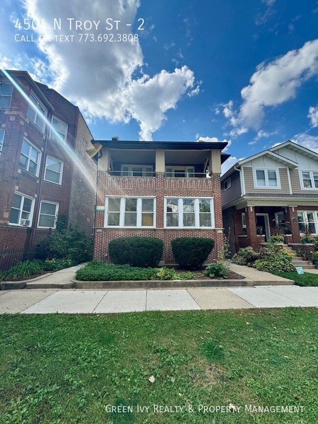 Building Photo - 4504 N Troy St Unit 2