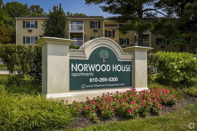 Building Photo - Norwood House Apartments