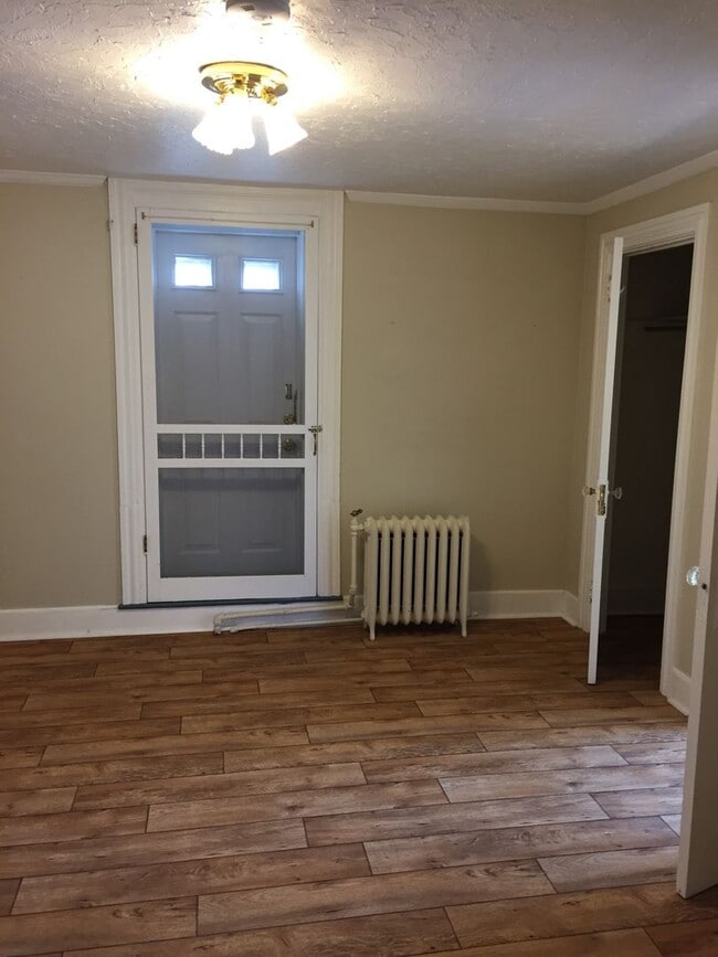 Photo - 138 E Chestnut St Unit Apt 9