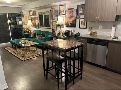 Photo - 812 Lansdowne Av Unit 419 - 812 Lansdowne Avenu