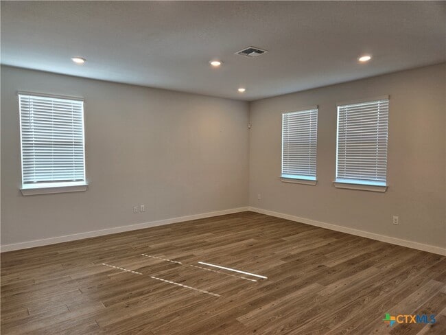 Photo - 2408 Ayers Dr