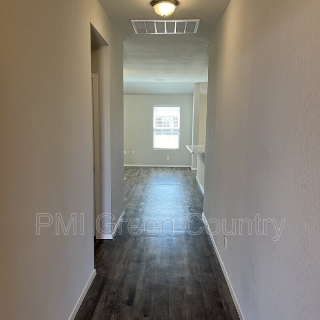 Photo - 8506 E 161st Pl S