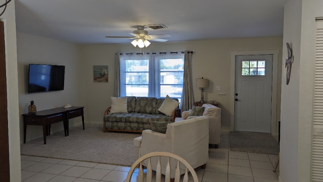 Photo - 617 Indiana Ave