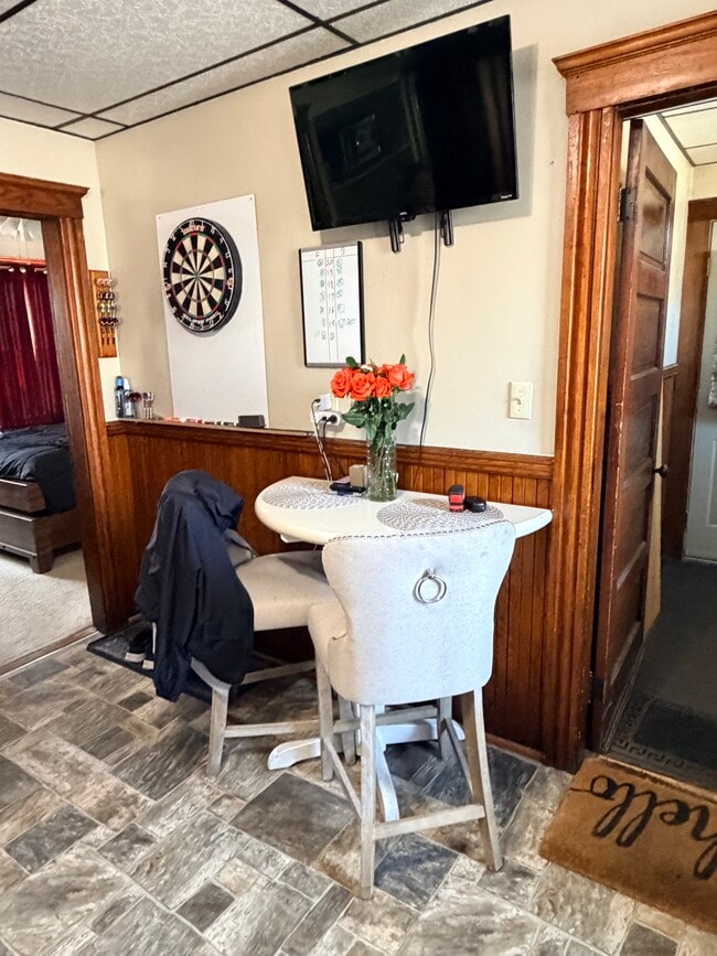 Building Photo - 46 King Philip Rd Unit 2