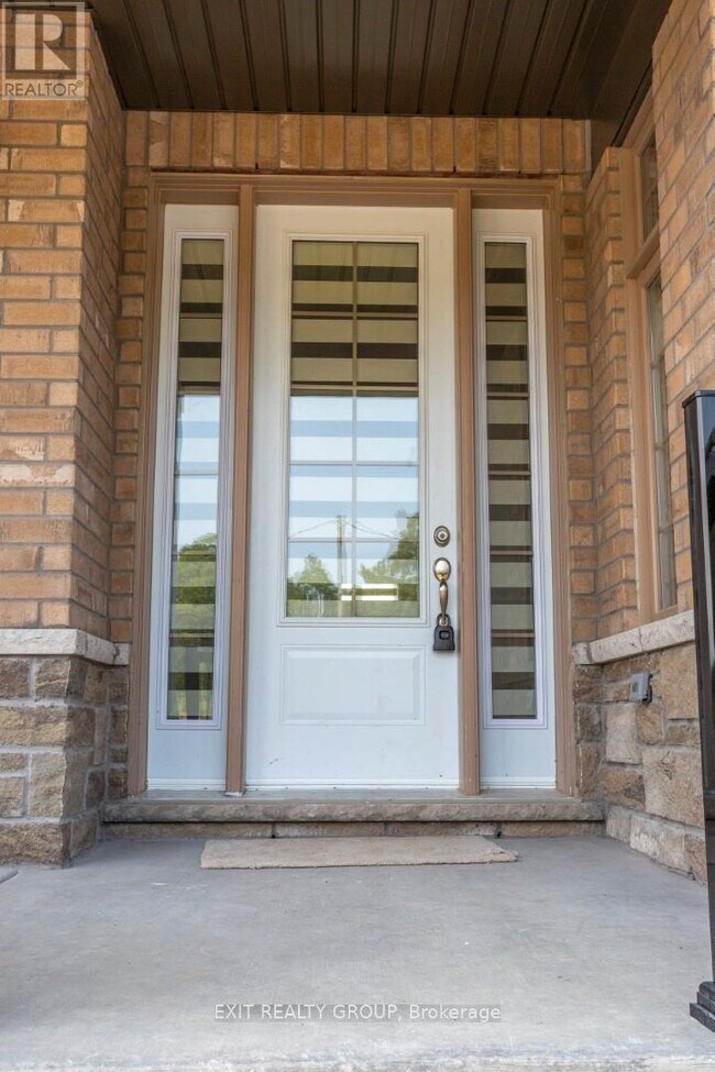 Photo - 18 E Vis Ter