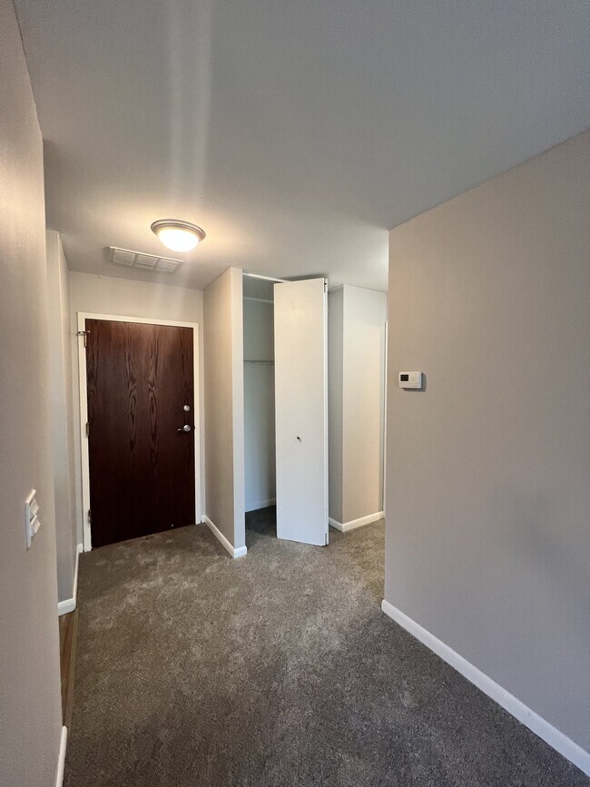 Photo - 5760 Abbey Dr Unit 5760-3G