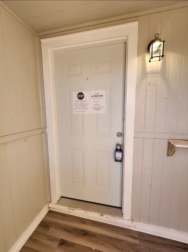 Photo - Take a look inside! 4 bed 2 bath with 3 car garage