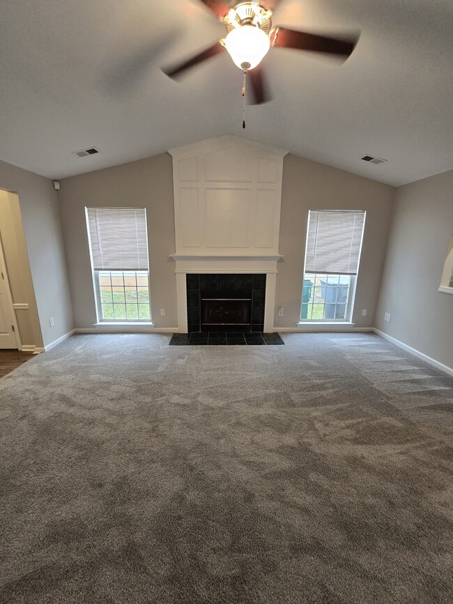 Photo - 7434 Stone Mountain Ct