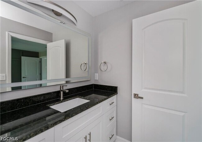Photo - 3323 Clearview Cir