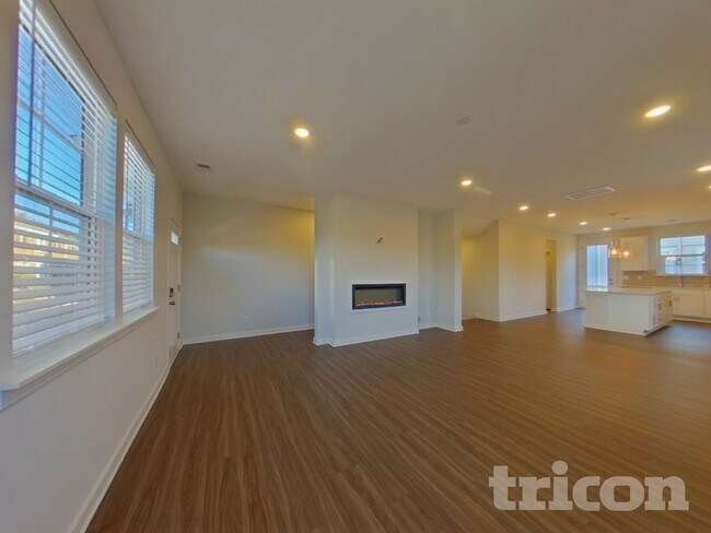 Photo - 13869 Hill St