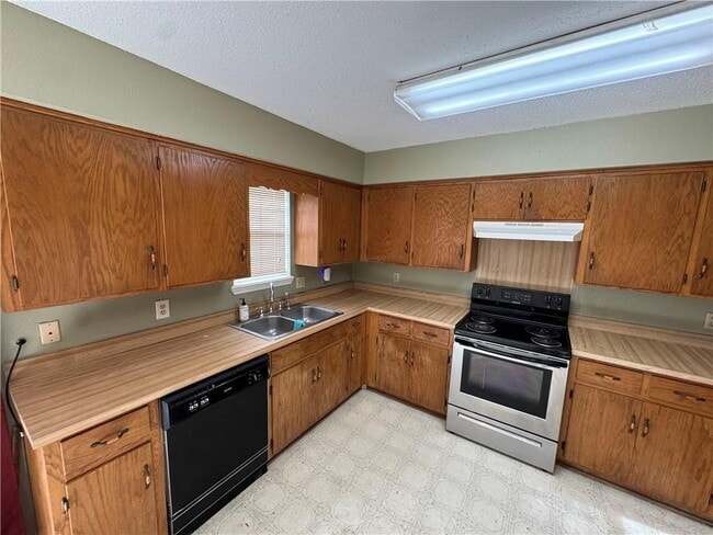 Photo - 4133 Nightingale Ln