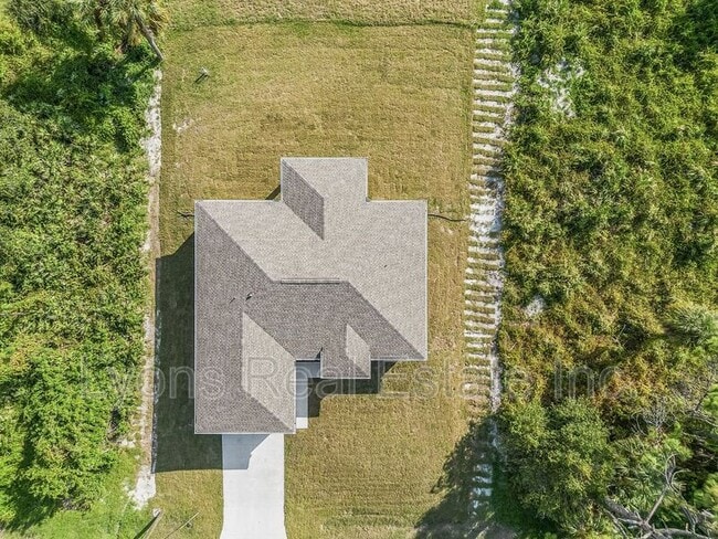 Photo - 19053 Wilton Ave