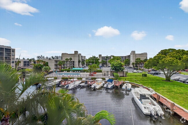 Building Photo - 4 Royal Palm Way Unit 3070 Rental