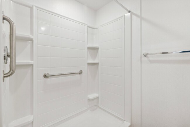 Unit 109 Bathroom