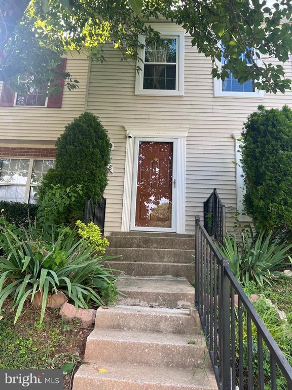 Photo - 428 Carousel Ct Townhome