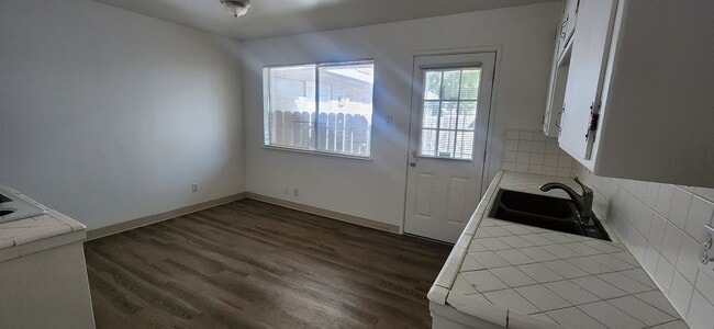 Photo - 8118003/37 Unit 8118003002