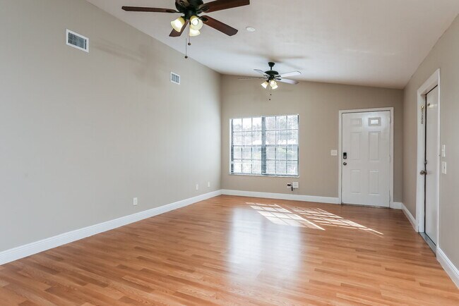 Photo - 360 Melton Dr