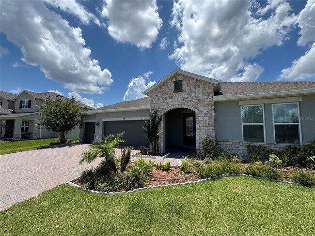 Photo - 715 Blue Citrus Ln