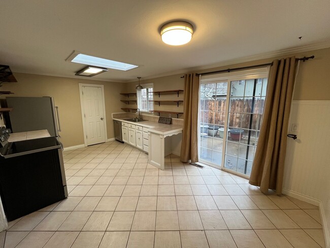 Photo - Single Level Home Close to Downtown Redmon...