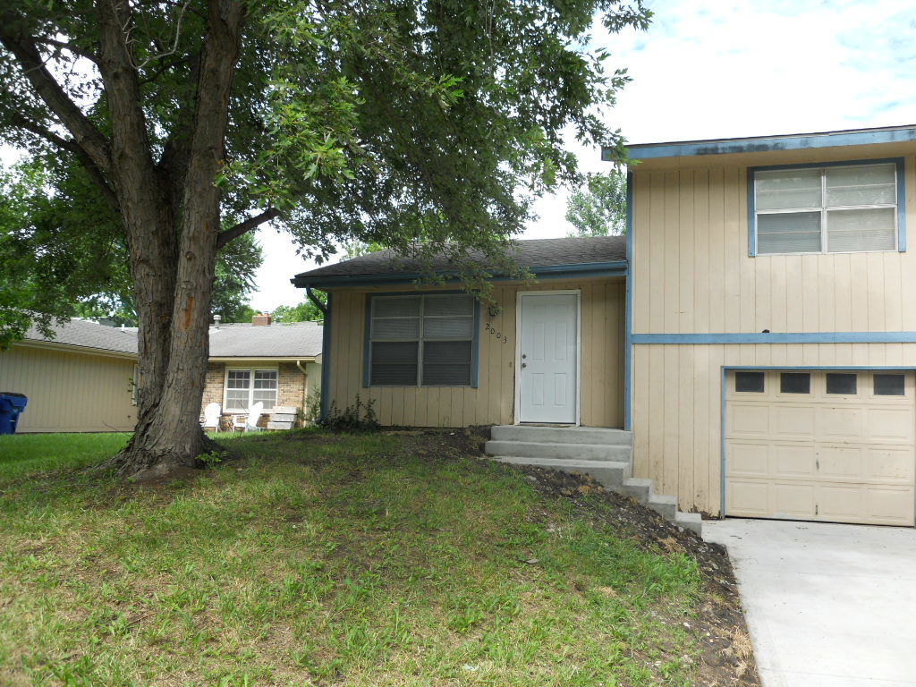 Photo - 2003 Heatherwood Dr Townhome