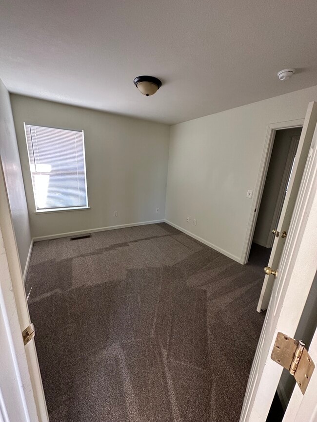 346 Emigrant Way