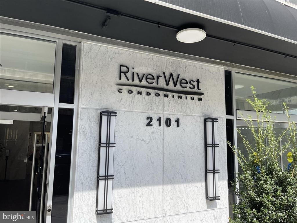 Photo - 2101 Chestnut St Unit 402