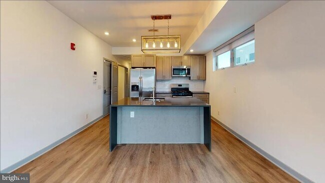 Photo - 411 W Berks St