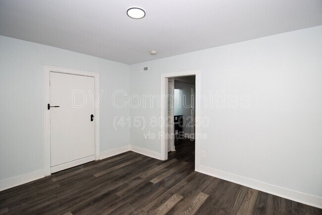 Photo - 3300 E 149th St Unidad 10