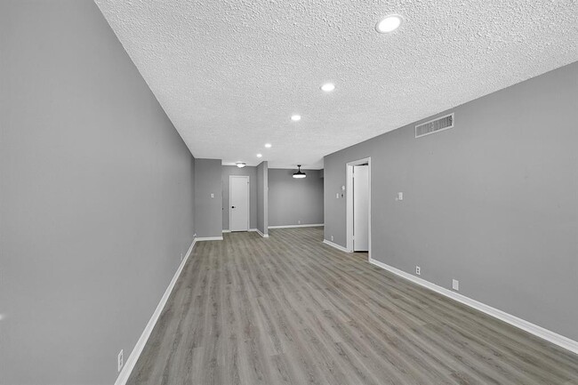 Photo - 2601 Bellefontaine St Unit B208