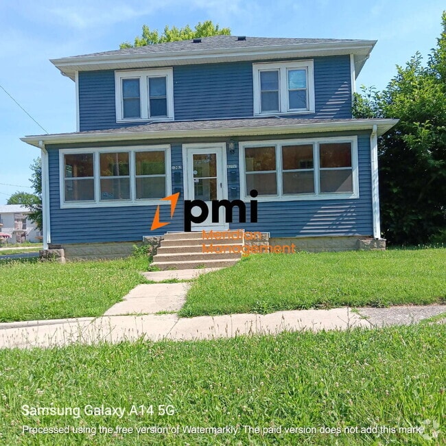 Building Photo - 1204 E 8th St Rental