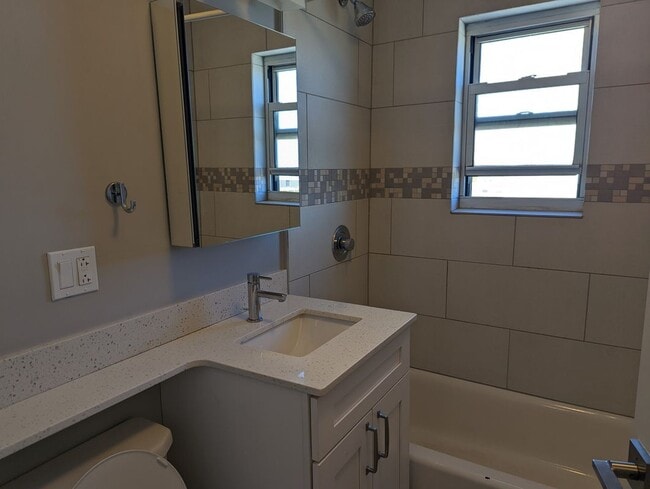 Photo - 6401 N Sheridan Rd Unit 1-0508