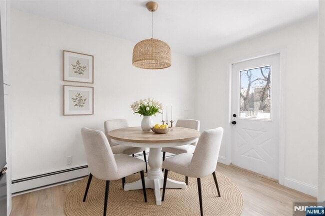 Photo - 676 Chestnut St Unit 1